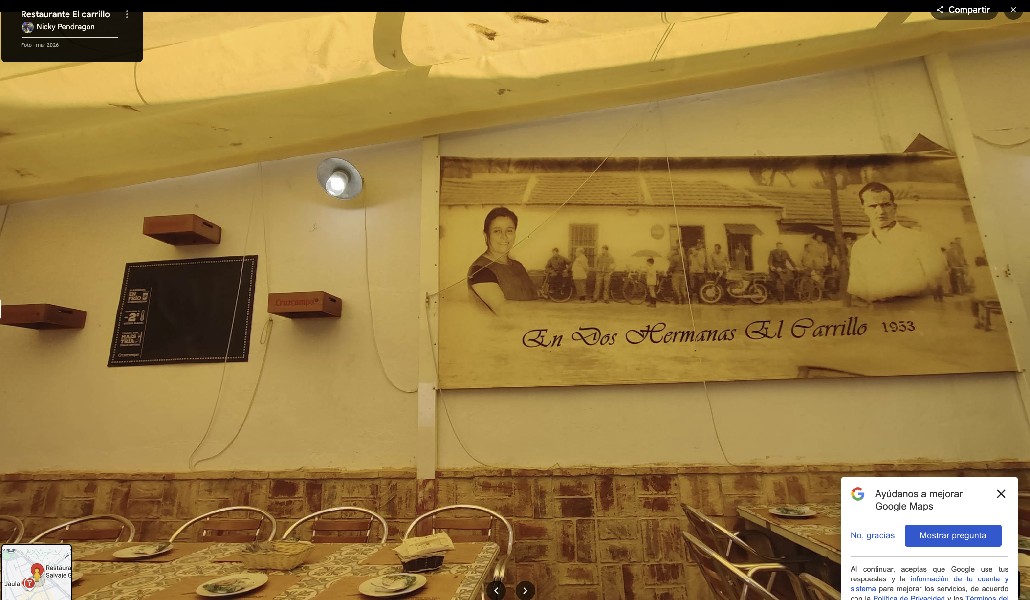 Interior con fotografía histórica de El Carrillo